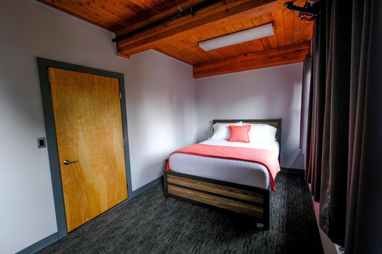 Seward Adventure Lodge Exterior photo