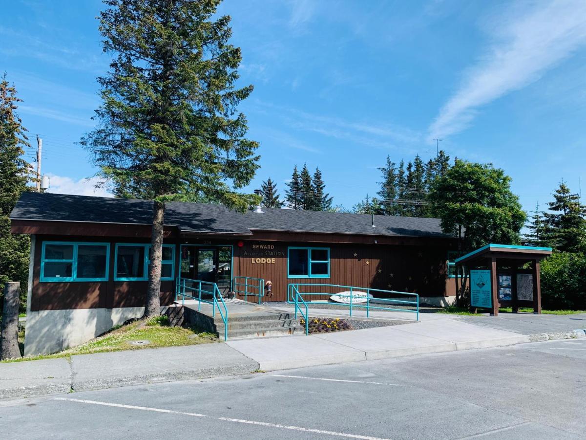 Seward Adventure Lodge Exterior photo